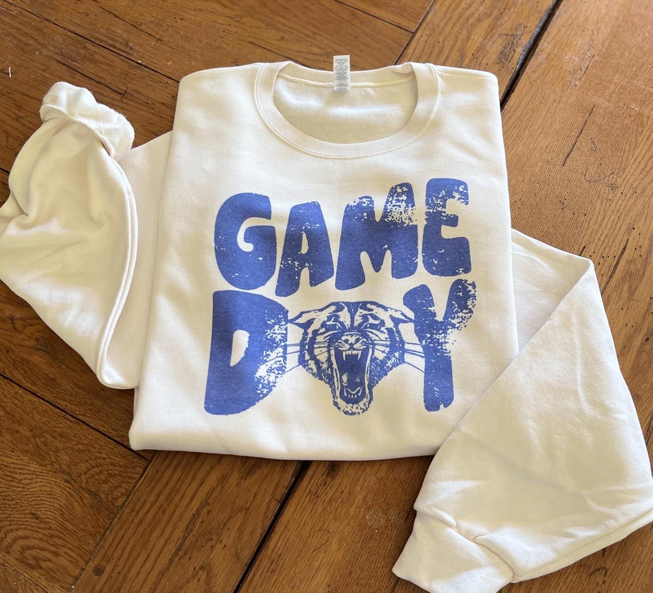 School Spirit Wildcat Gameday Cream